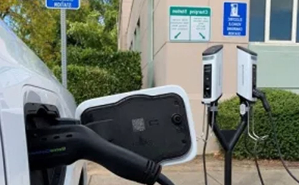 汽車充電樁加盟輕松實現(xiàn)盈利 - 把握新能源汽車時代的黃金機(jī)遇